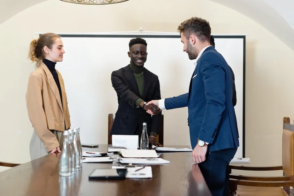 How Recognition Can Overcome Challenges Faced By Insurance Agents